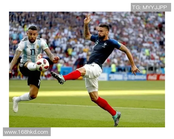 聚焦足球巨星巅峰时刻再现震撼世界的成名射门故事